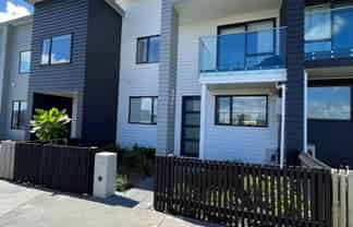 164 Squadron Drive, Hobsonville