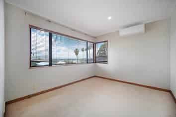 12A Abraham Place, Saint Johns