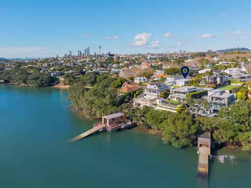 11 Marine Parade, Herne Bay