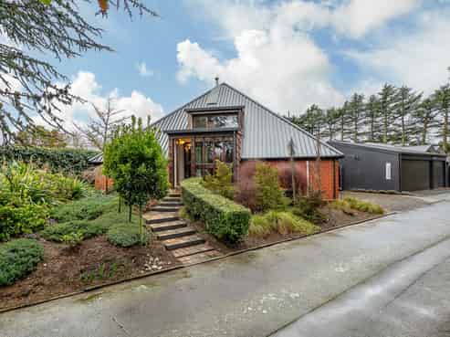 19 Oakden Drive, Darfield