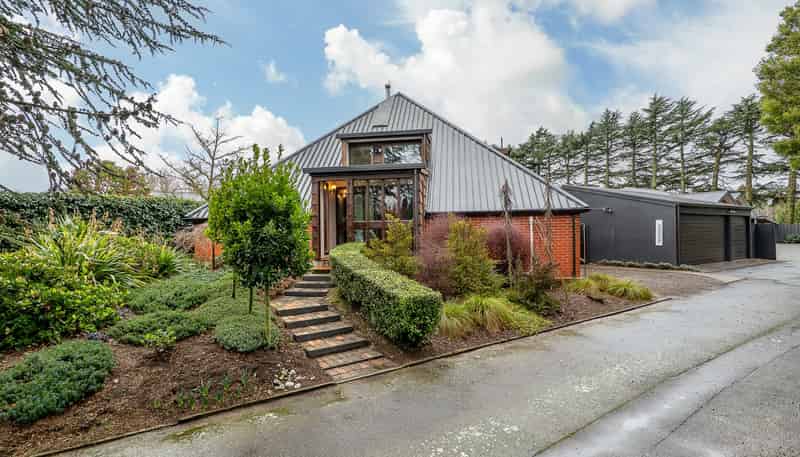 19 Oakden Drive, Darfield