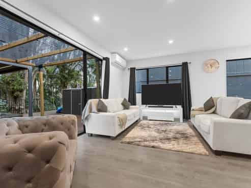 11 Pumau Place, Flat Bush