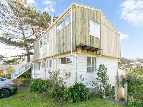 10 Clinton Way, Kingston
