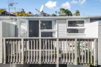 3/23 Collins Avenue, Tawa