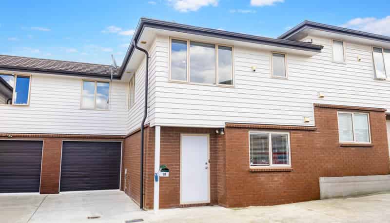 32 Akeake Lane, Manurewa