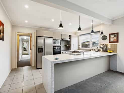 23 Walton Road, Paraparaumu Beach