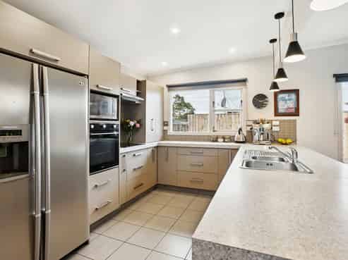 23 Walton Road, Paraparaumu Beach