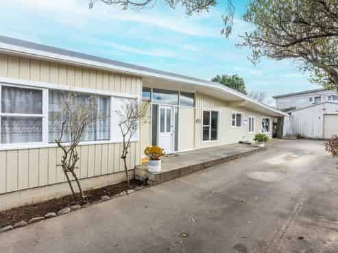 23 Walton Road, Paraparaumu Beach