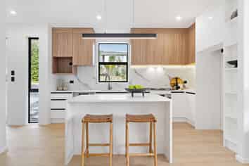 72 Selwyn Crescent, Forrest Hill