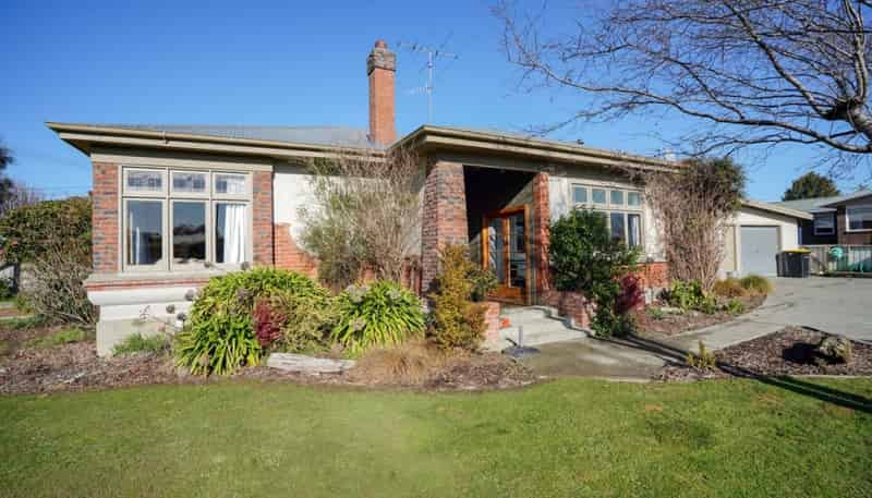 1 Home Street, Winton