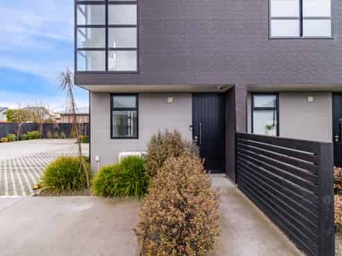 3/68 Barbour Street, Waltham