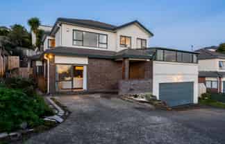 19B Eske Place, Highland Park