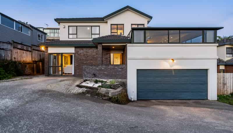 19B Eske Place, Highland Park