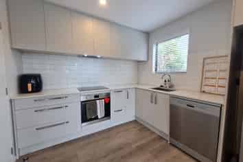 96 Canon St, Saint Albans