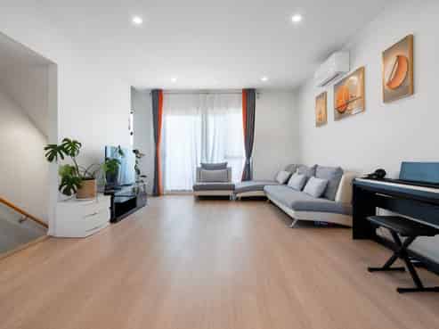 4/128 Onewa Road, Northcote
