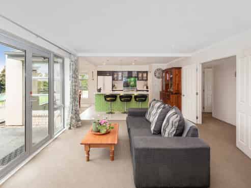 30 Oak Tree Lane, Rolleston