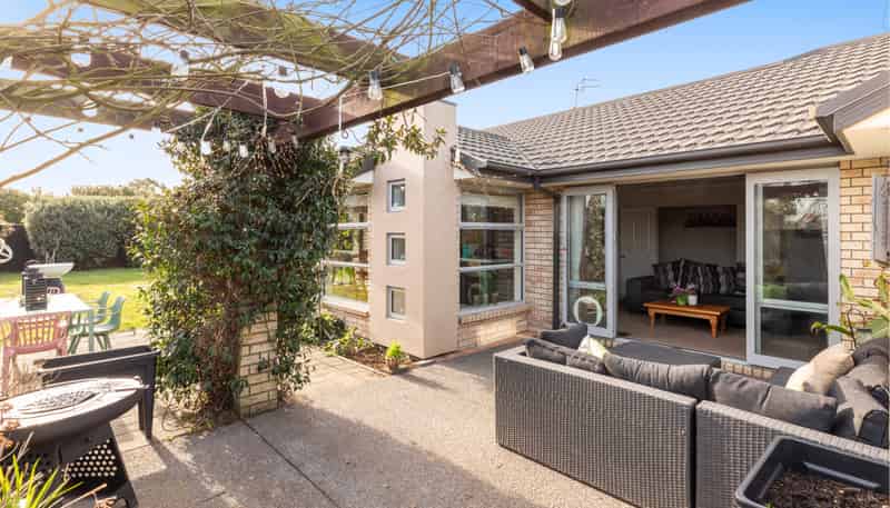 30 Oak Tree Lane, Rolleston
