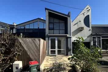 Level 1 Office | 167 m2 | Onehunga