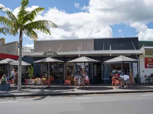 PERFECTLY POSITIONED CAFÉ ZEST
