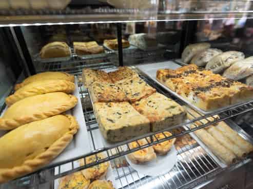 PROFITABLE CAFÉ ON A CORNER LOCATION
