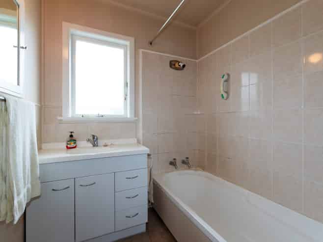 3 Wycliffe Street, Onekawa