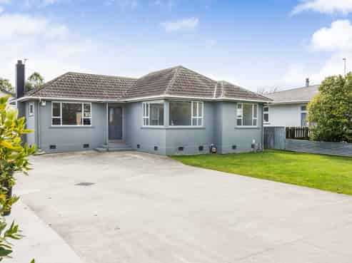 345 Tremaine Avenue, Takaro
