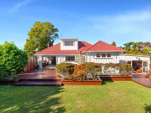 15 Karaka Street, New Lynn