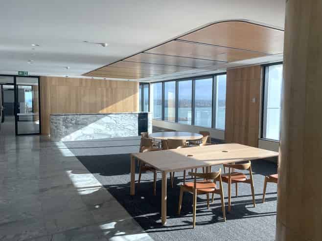 Fully fitted with stunning harbour views