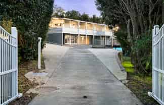 10 Lilburn Crescent, Massey