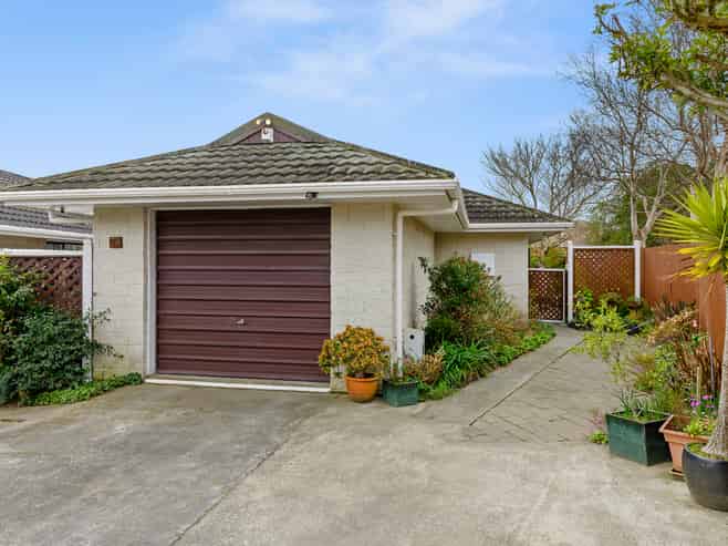 7b Foster Street, Taita