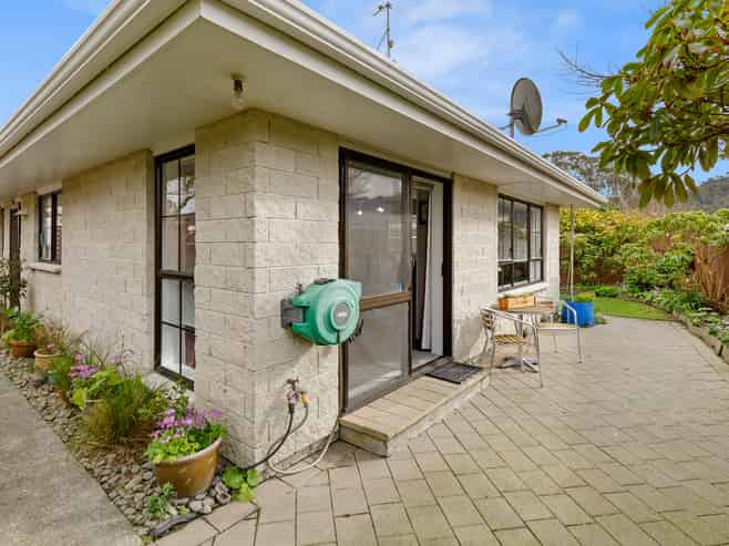 7b Foster Street, Taita