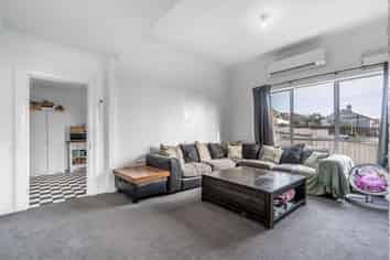 1 Ann Street, Bluff