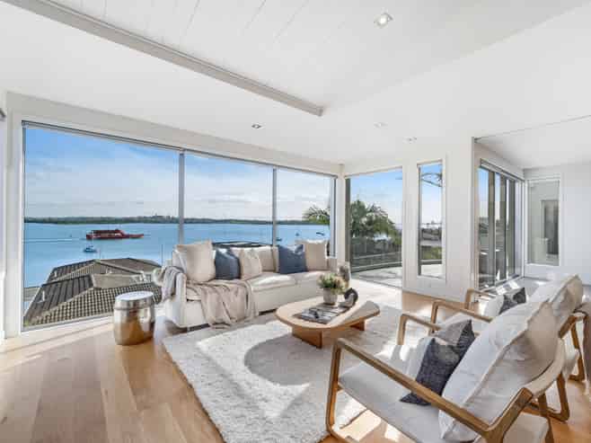 5A Bucklands Beach Road, Bucklands Beach