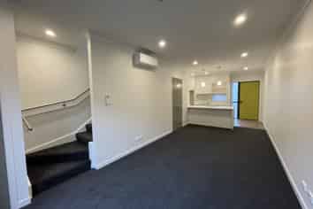 5/1b Corlett Street, Johnsonville