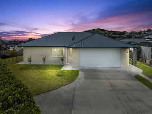 12 Bryan Gallagher Place, Welcome Bay
