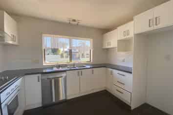 80 Halsey Drive, Lynfield