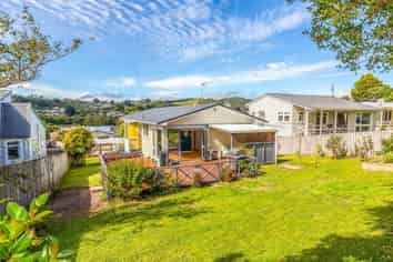 51 Beaumaris Crescent, Ascot Park