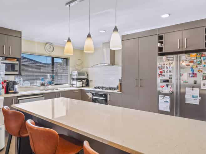 12 Cole Thomas Place, Huntington