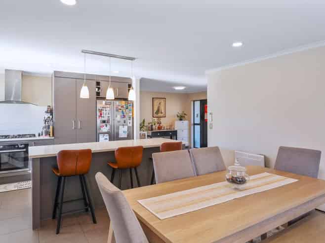 12 Cole Thomas Place, Huntington