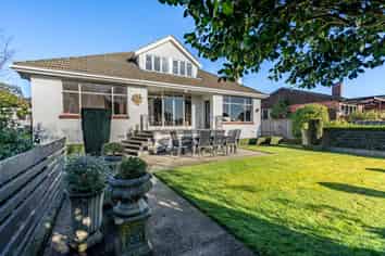 74 Layard Street, Windsor