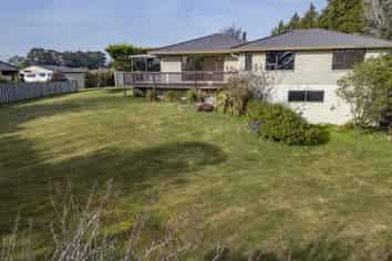 16 Valley Road, Greta Valley