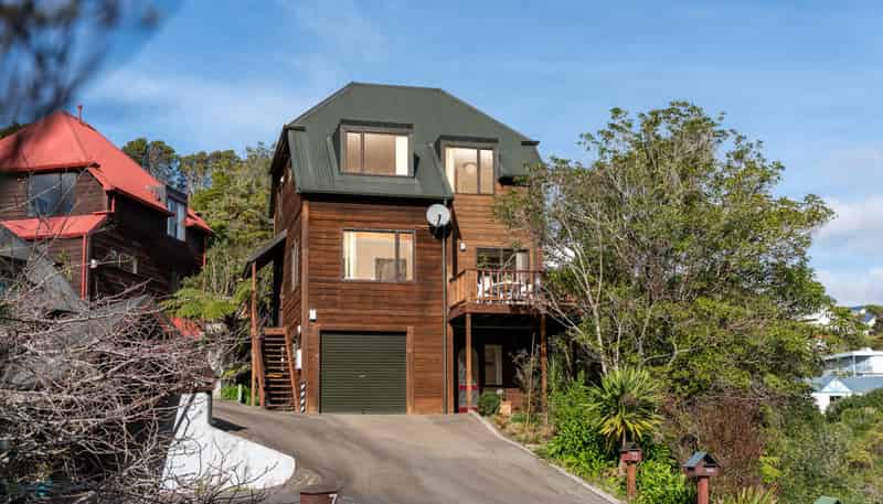 13 Bendbrook Way, Ngaio