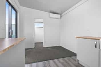 1 Tiny Hom Situated, Annesbrook