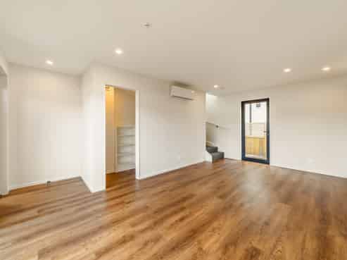 2/26 Fitzherbert Road, Wainuiomata