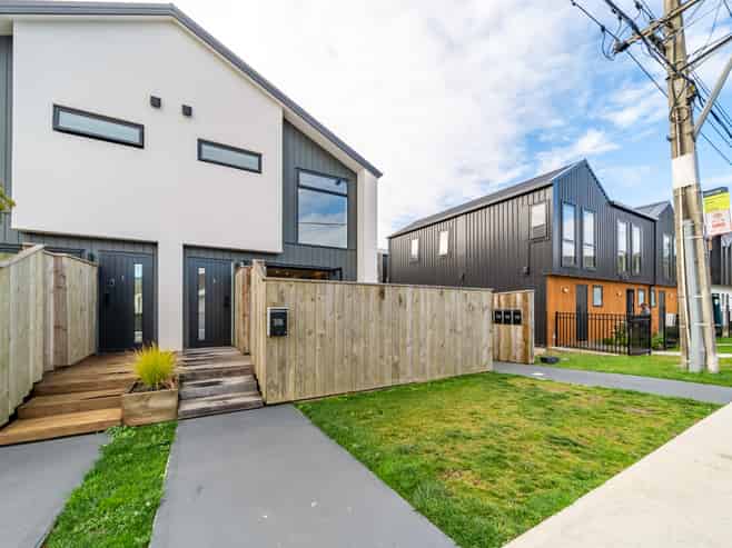 2/26 Fitzherbert Road, Wainuiomata