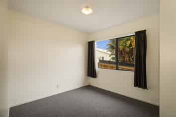 2/25 Wright Road, Point Chevalier