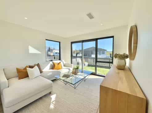 50 Tipu Crescent, Milldale