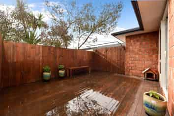 5/11 Jones Crescent, Melville