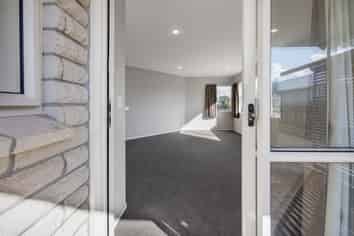 2/59 Wallath Road, Westown