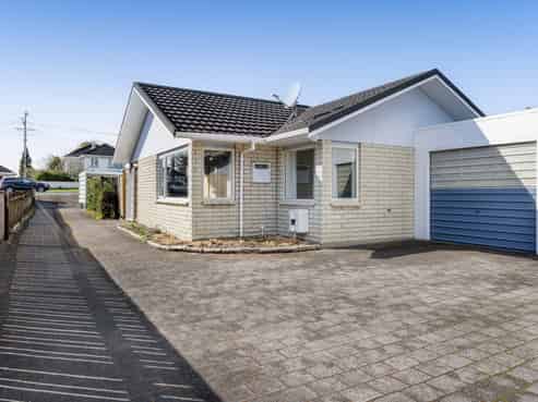 2/59 Wallath Road, Westown